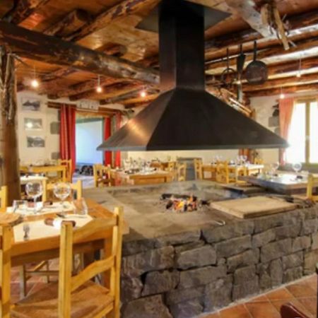 Aux 500 Diables Eco Lodge - Hotel Chambon-sur-Lac Exteriör bild