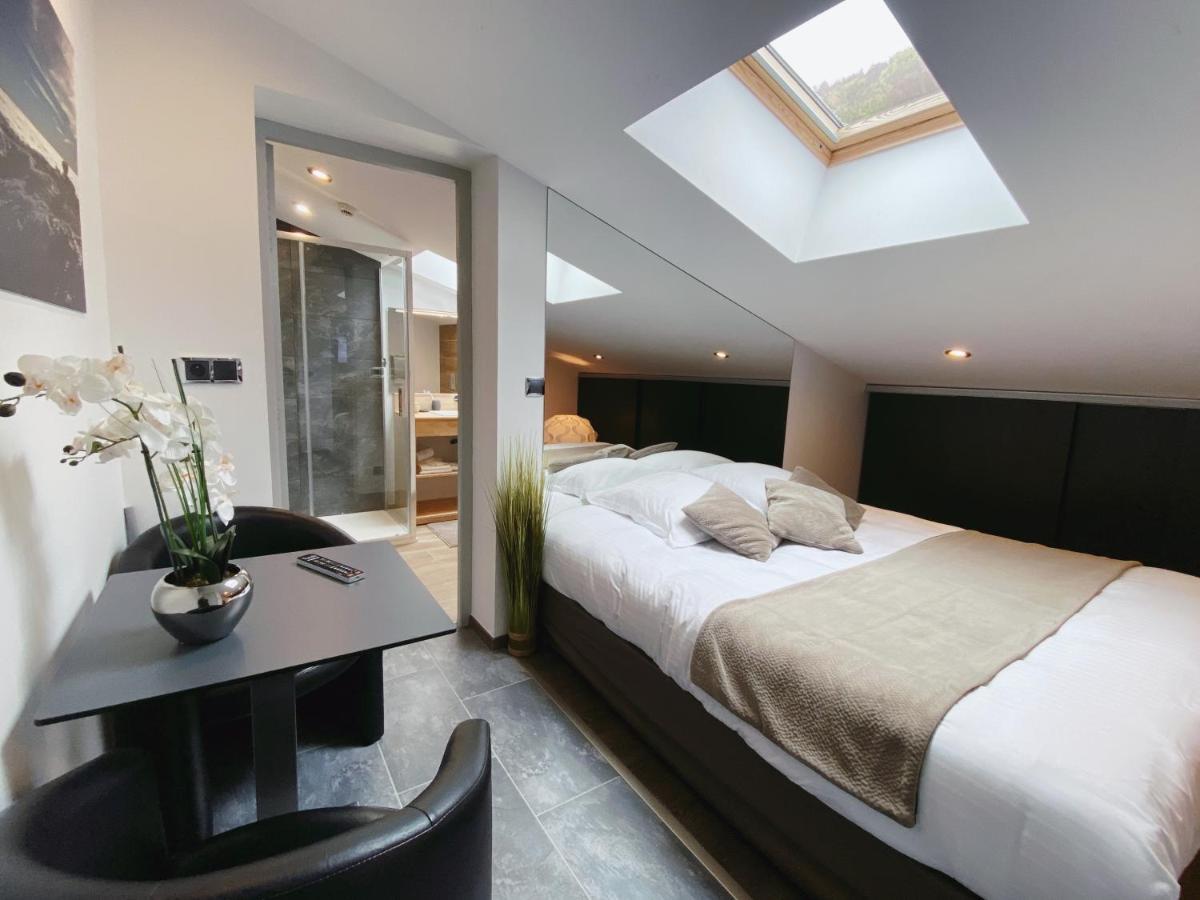 Aux 500 Diables Eco Lodge - Hotel Chambon-sur-Lac Exteriör bild