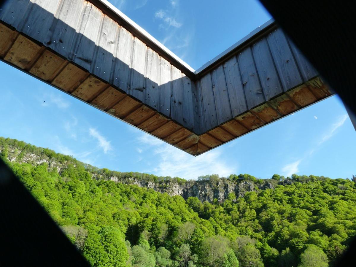 Aux 500 Diables Eco Lodge - Hotel Chambon-sur-Lac Exteriör bild